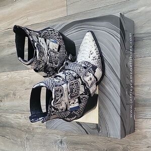 Like New! Jeffrey Campbell Caceres Boot size 7